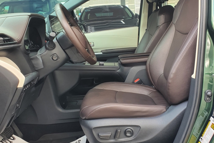 Toyota Sienna Platinum 2.5 AT AWD 2020 Sao Việt Auto