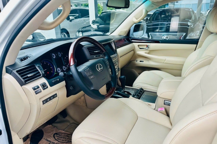 Lexus LX 570 2009 tại Auto Sao Việt