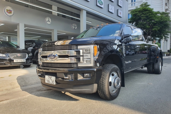 Ford F350 Super Duty Lariat Crew Cab 6.7L 4x4 AT 2017 Auto Sao Việt