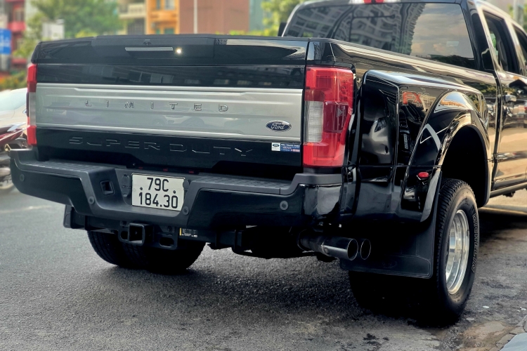 Ford F350 Super Duty Lariat Crew Cab 6.7L 4x4 AT 2017 Auto Sao Việt