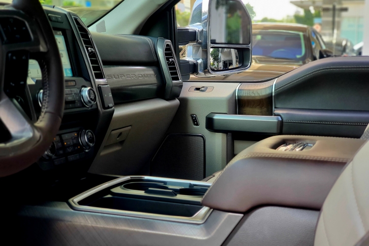 Ford F350 Super Duty Lariat Crew Cab 6.7L 4x4 AT 2017 Auto Sao Việt