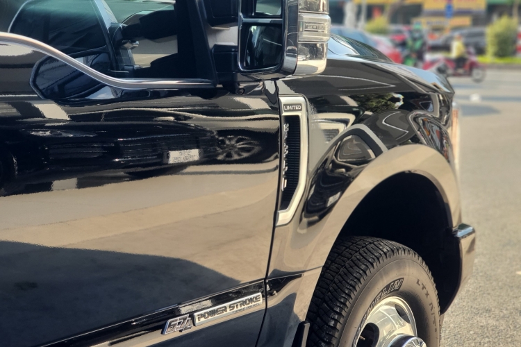 Ford F350 Super Duty Lariat Crew Cab 6.7L 4x4 AT 2017 Auto Sao Việt
