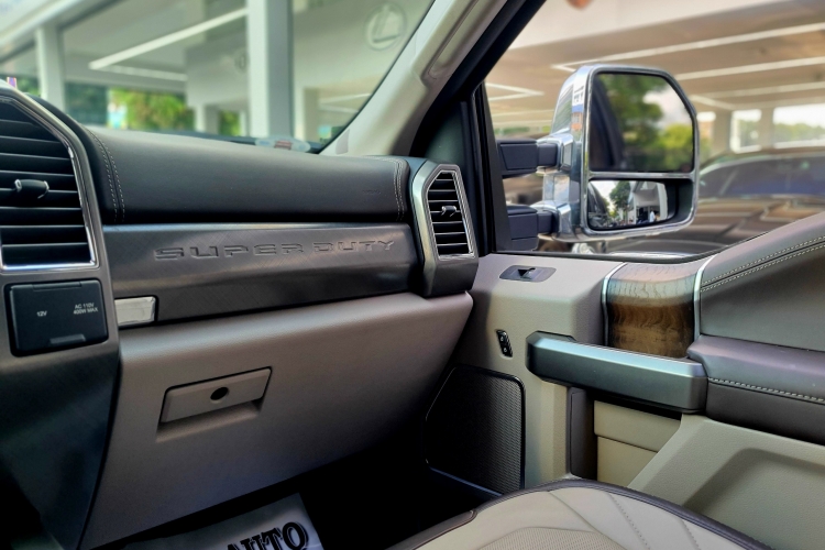Ford F350 Super Duty Lariat Crew Cab 6.7L 4x4 AT 2017 Auto Sao Việt